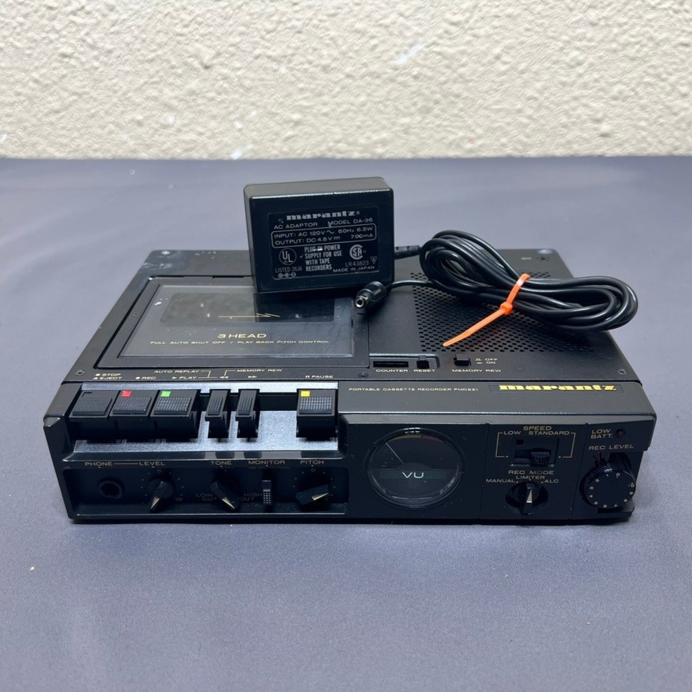 Marantz PMD221 Portable 3-Head Cassette Recorder Black with AC Adapter Japan